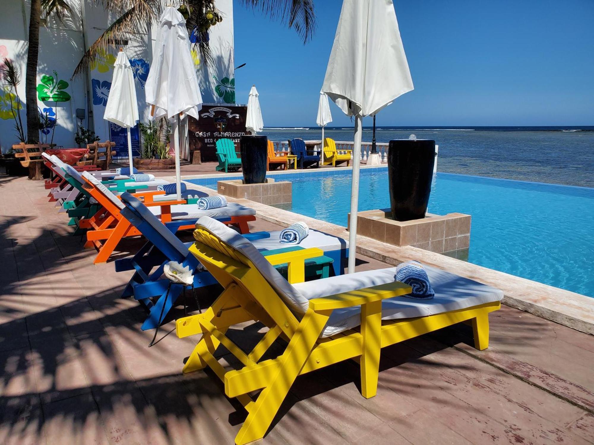 Casa Almarenzo Bed & Breakfast Bolinao Экстерьер фото