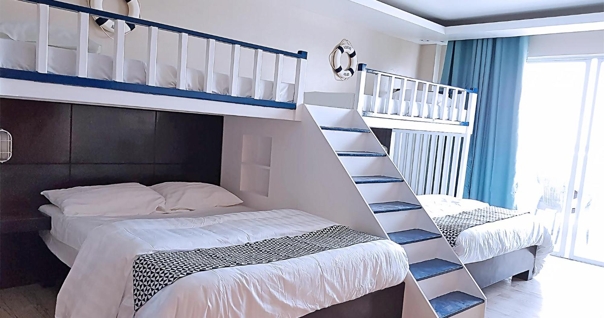 Casa Almarenzo Bed & Breakfast Bolinao Экстерьер фото