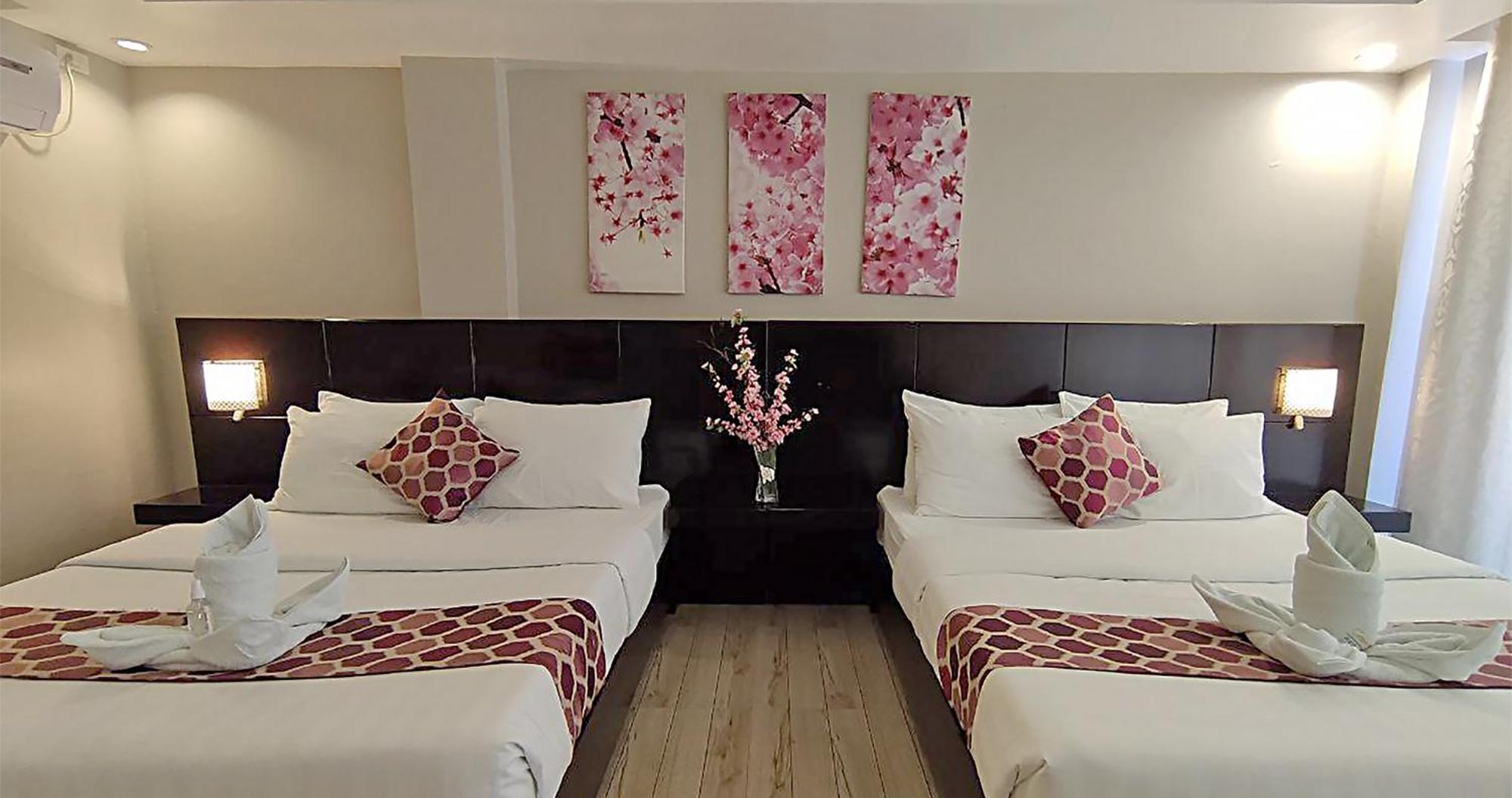 Casa Almarenzo Bed & Breakfast Bolinao Экстерьер фото