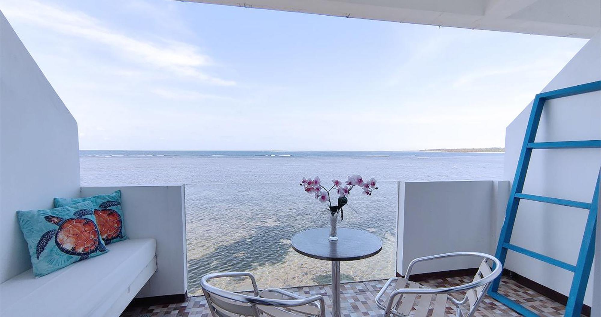 Casa Almarenzo Bed & Breakfast Bolinao Экстерьер фото