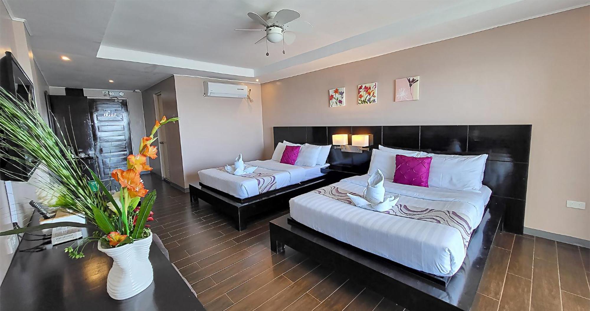 Casa Almarenzo Bed & Breakfast Bolinao Экстерьер фото