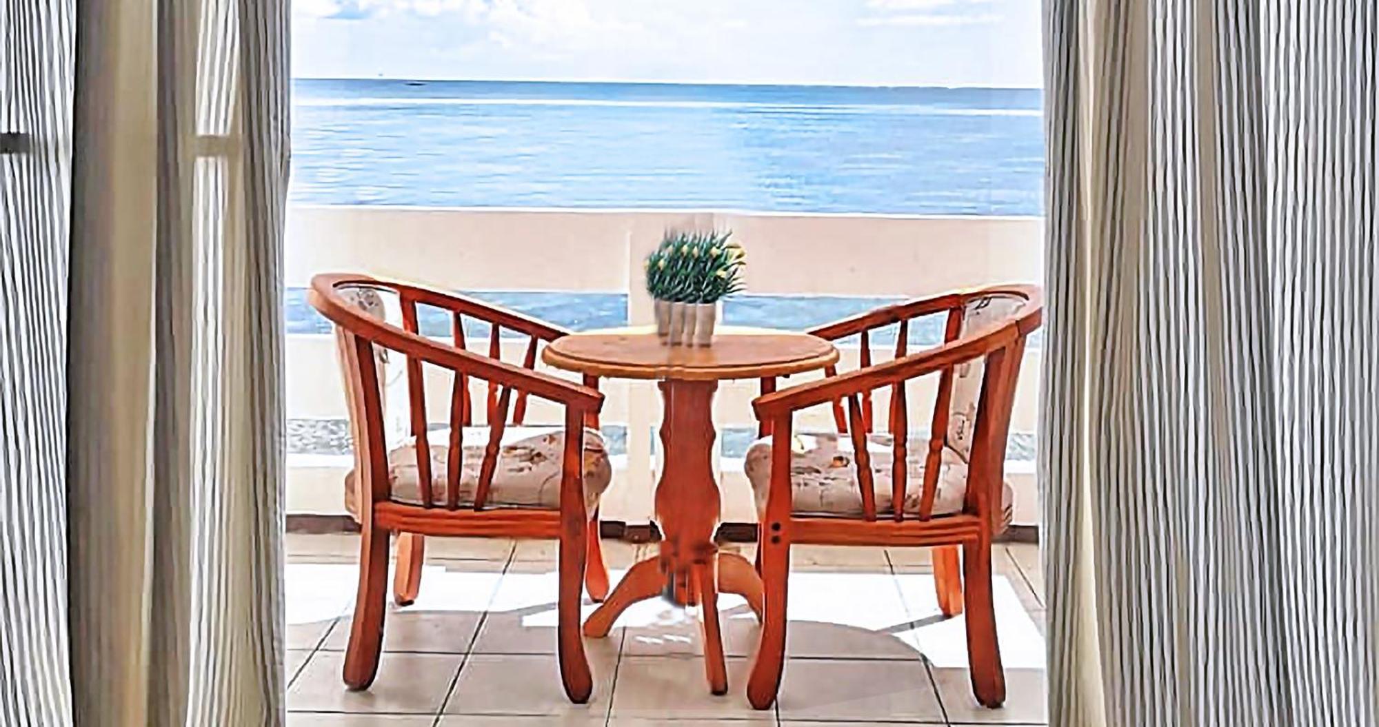 Casa Almarenzo Bed & Breakfast Bolinao Экстерьер фото