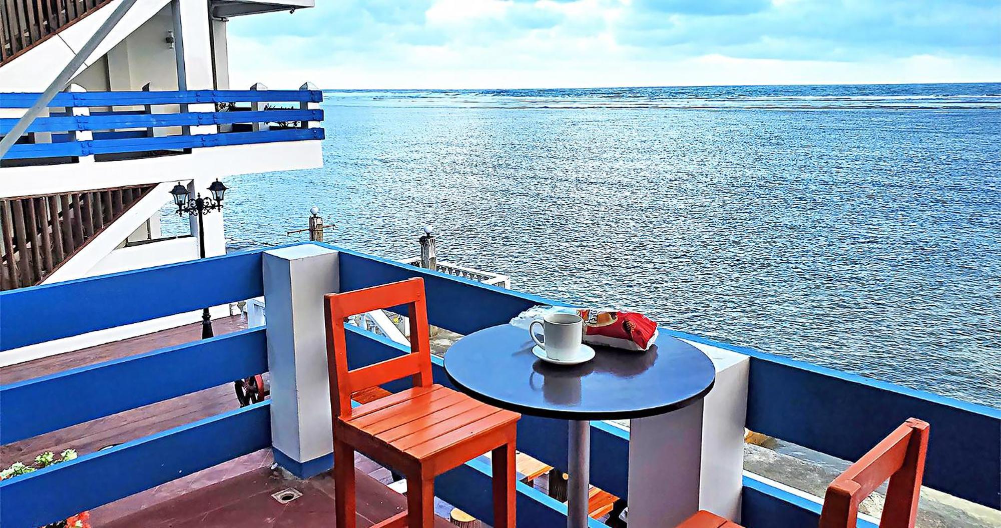 Casa Almarenzo Bed & Breakfast Bolinao Экстерьер фото