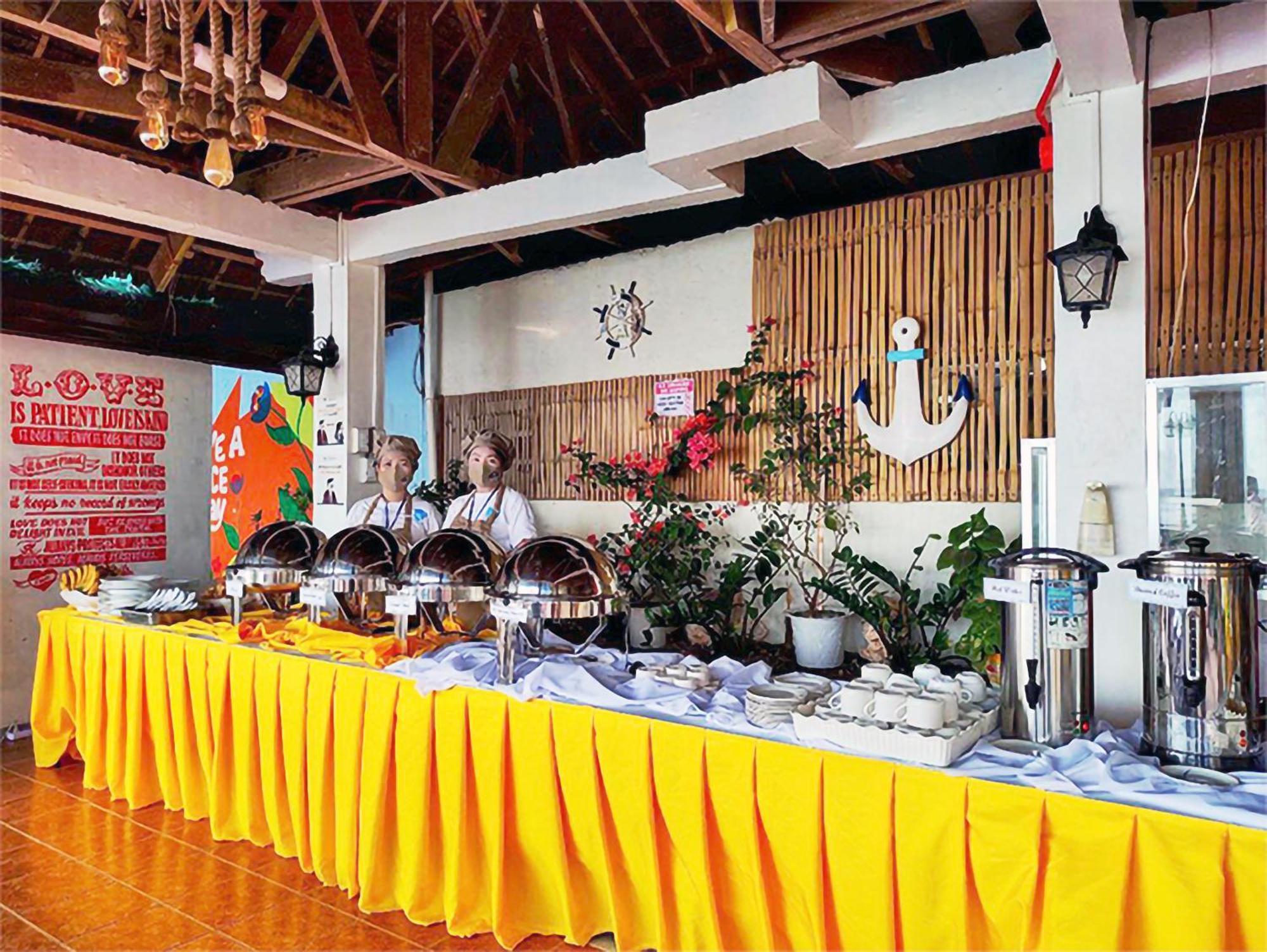 Casa Almarenzo Bed & Breakfast Bolinao Экстерьер фото